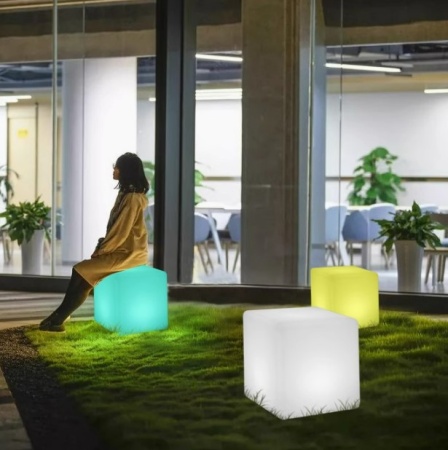 Светильник Куб 15 с питанием от АКБ, RGB Светильник Куб 15 с питанием от АКБ, RGB