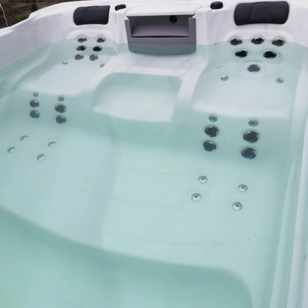 СПА бассейн с противотоком Bigeer Мино BG-6623 СПА бассейн с противотоком Bigeer Мино BG-6623