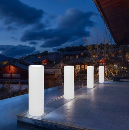 Светильник Цилиндр 30х180 питание от  220, RGB Светильник Цилиндр 30х180 питание от  220, RGB