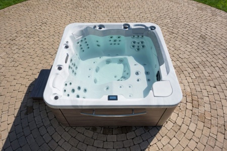 Гидромассажный спа-бассейн AstralPool Emotion / Aquavia Essence